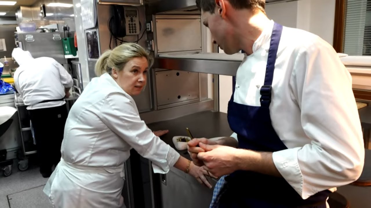Qui est Hélène Darroze, une des meilleurs chefs du monde