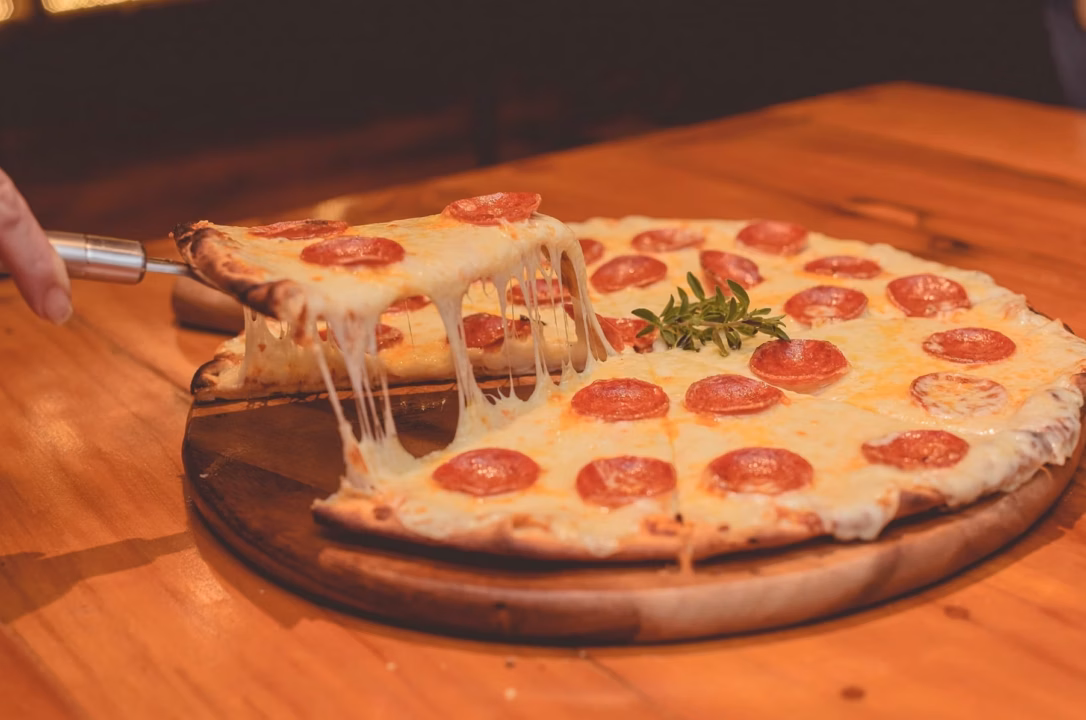 Réchauffer une pizza : rester croustillant
